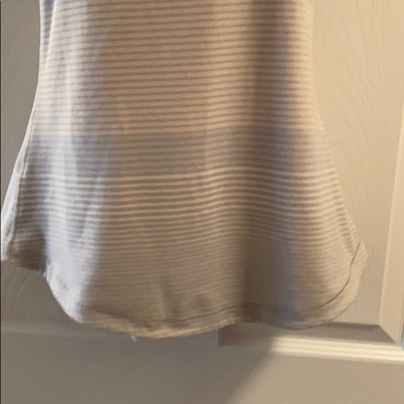 Lululemon racer back tank - Picture 3 of 9